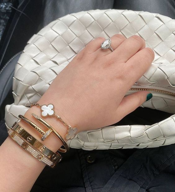 DELUXE SPIKARMBAND | GULD